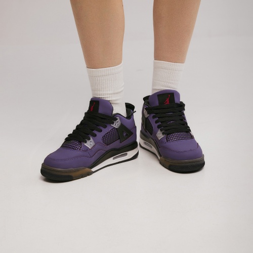 Кроссовки женские / Nike Air Jordan 4 / Фиолетовый