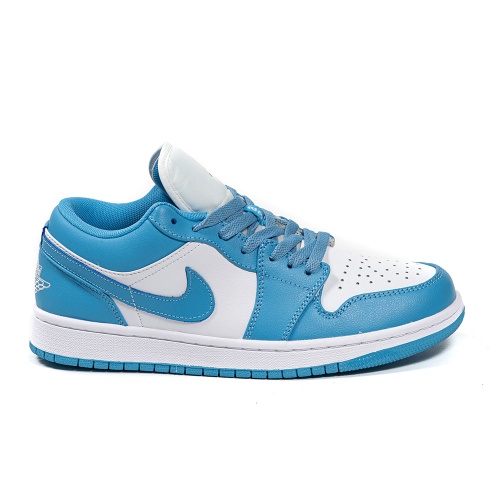 Кеды женские / Nike Air Jordan 1 Low / Голубой