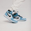 Кеды мужские / Nike Air Jordan 1 High / Голубой